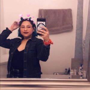 Meet your Posher, Steph